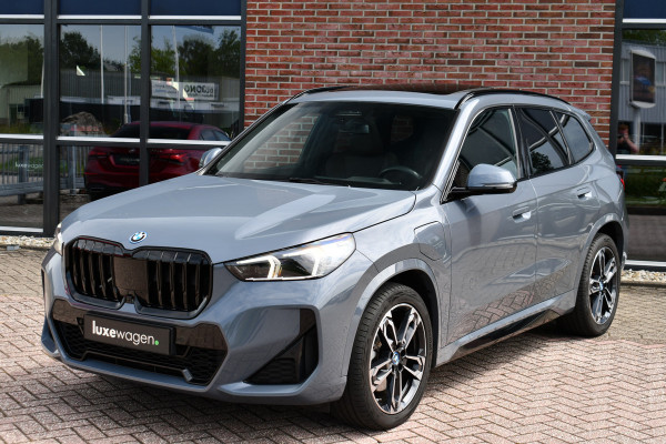 BMW X1 xDrive30e M-Sport Plus Stormbay Pano ACC HUD 360-cam 19inch