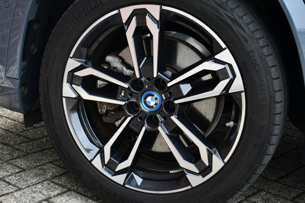 BMW X1 xDrive30e M-Sport Plus Stormbay Pano ACC HUD 360-cam 19inch