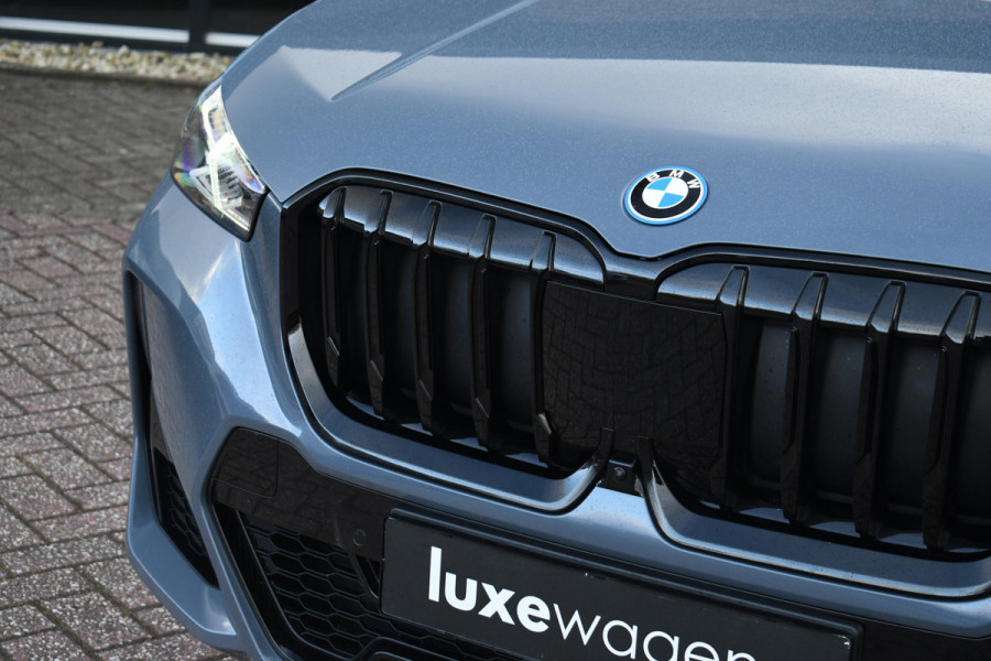 BMW X1 xDrive30e M-Sport Plus Stormbay Pano ACC HUD 360-cam 19inch