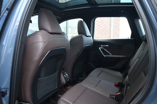 BMW X1 xDrive30e M-Sport Plus Stormbay Pano ACC HUD 360-cam 19inch