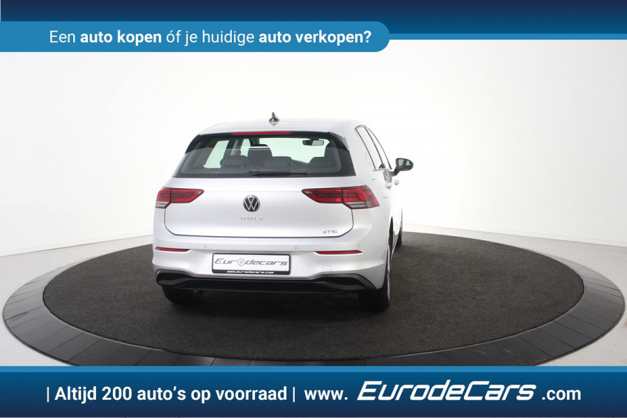 Volkswagen Golf 1.0 eTSI Life Business *1ste Eigenaar*Navigatie*Ambiente*Camera*