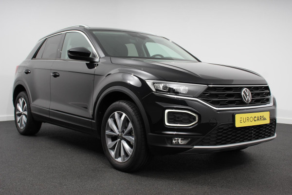 Volkswagen T-Roc 1.5 TSI 150pk DSG Style Navigatie Apple Carplay Android Auto Camera Parkeersensoren Adaptive Cruise Control Stoelverwarming Climate Control Lichtmetalen velgen