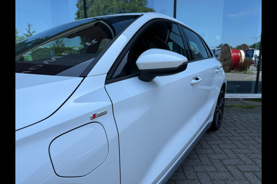Audi A3 Sportback 40 TFSI e Advanced edition S Line - Automaat - Navi - Winterpakket