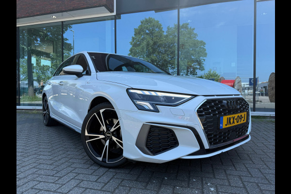 Audi A3 Sportback 40 TFSI e Advanced edition S Line - Automaat - Navi - Winterpakket