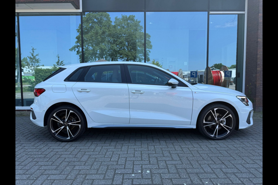 Audi A3 Sportback 40 TFSI e Advanced edition S Line - Automaat - Navi - Winterpakket