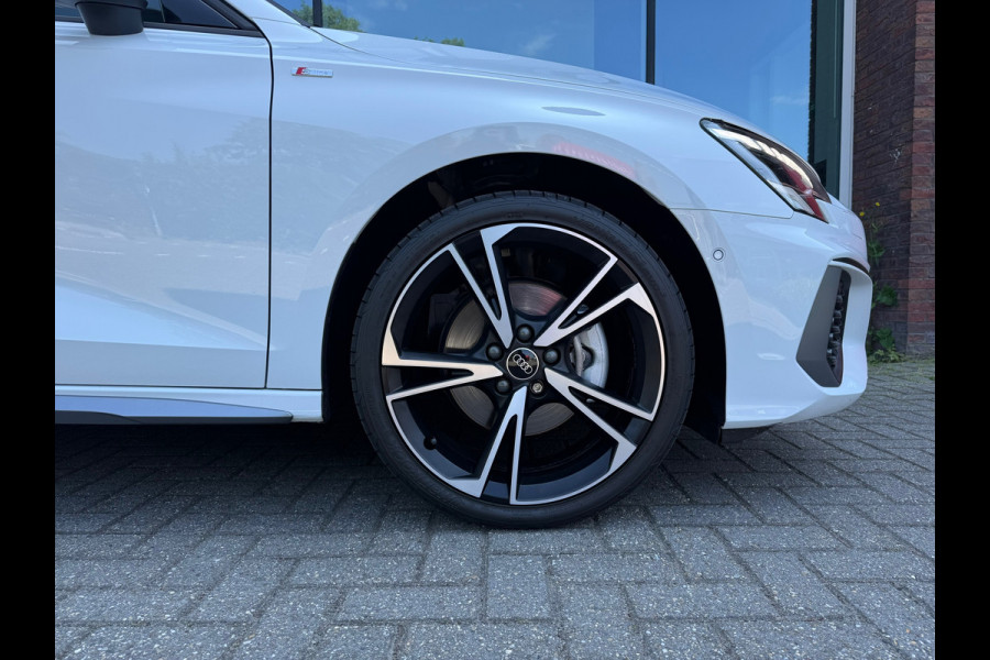 Audi A3 Sportback 40 TFSI e Advanced edition S Line - Automaat - Navi - Winterpakket