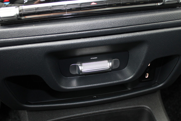 Mercedes-Benz Vito 116 CDI / Aut / XXL / DC / 2x Schuifdeur / Achterdeuren / Led / Camera / Vol Opties / NIEUWSTAAT