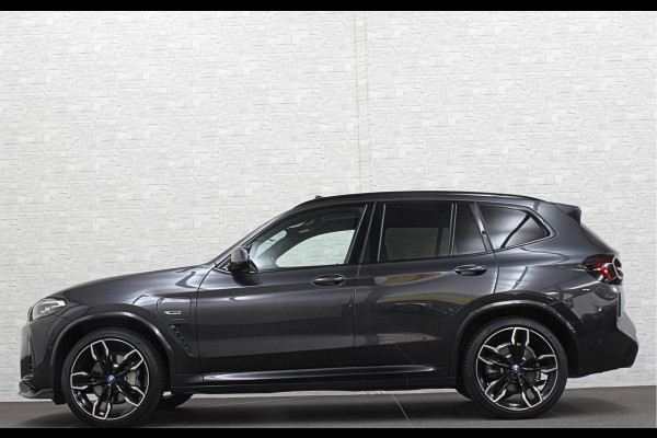 BMW X3 30e Hybrid 292pk M-Sport | Panodak | 97% SOH | Vol Leder | TH 2000kg | Live Cockpit Profesional | Alarm | Camera | Navi Profesional | Active Guard | Carplay.