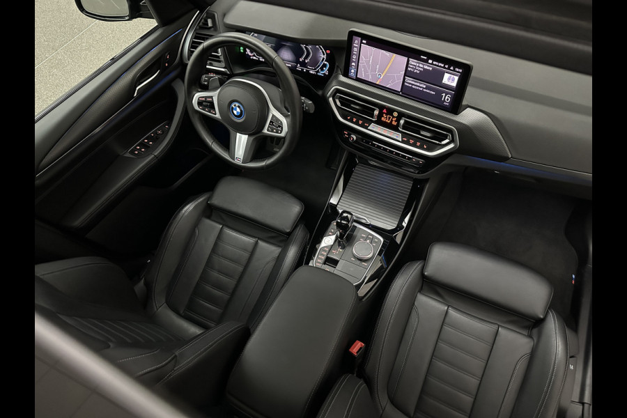 BMW X3 30e Hybrid 292pk M-Sport | Panodak | 97% SOH | Vol Leder | TH 2000kg | Live Cockpit Profesional | Alarm | Camera | Navi Profesional | Active Guard | Carplay.