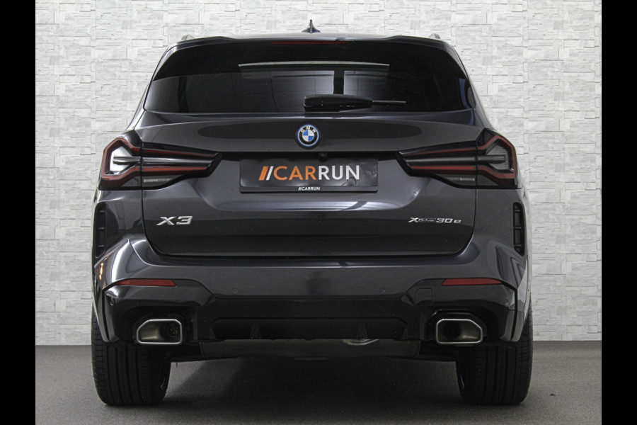 BMW X3 30e Hybrid 292pk M-Sport | Panodak | 97% SOH | Vol Leder | TH 2000kg | Live Cockpit Profesional | Alarm | Camera | Navi Profesional | Active Guard | Carplay.
