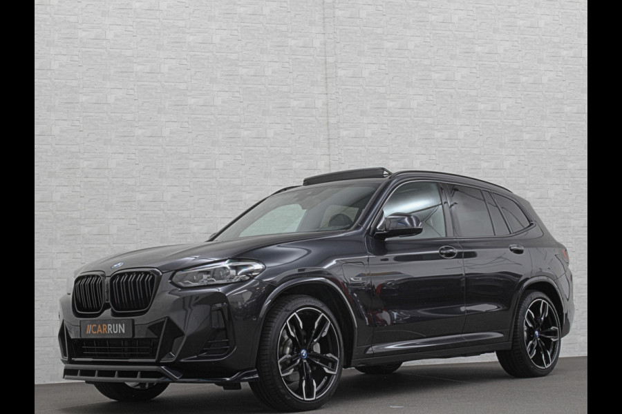 BMW X3 30e Hybrid 292pk M-Sport | Panodak | 97% SOH | Vol Leder | TH 2000kg | Live Cockpit Profesional | Alarm | Camera | Navi Profesional | Active Guard | Carplay.
