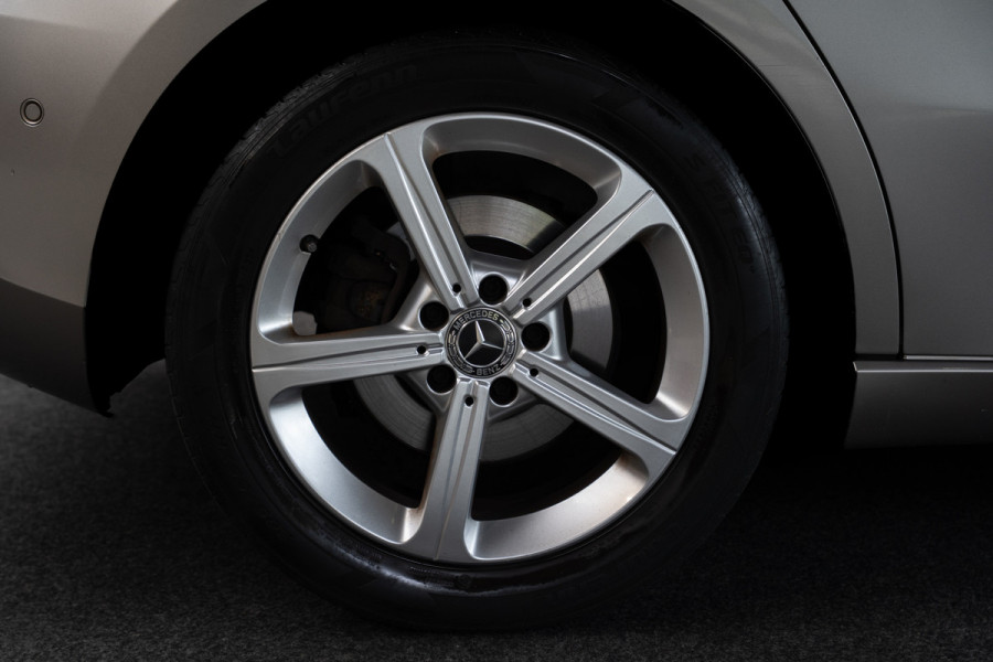Mercedes-Benz A-Klasse 220 Leder Navi Climate Cruise C. PTS LM velgen