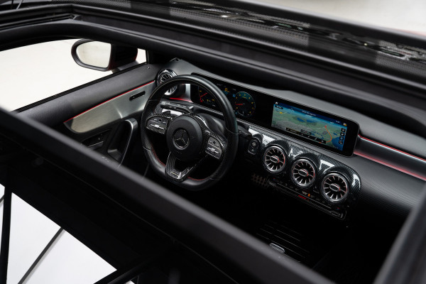 Mercedes-Benz A-Klasse 250 AMG Pano Carbon Leder Widescreen Navi Camera Climate Ambient Cruise PTS LM velgen