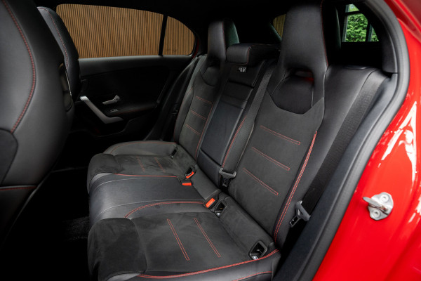 Mercedes-Benz A-Klasse 250 AMG Pano Carbon Leder Widescreen Navi Camera Climate Ambient Cruise PTS LM velgen