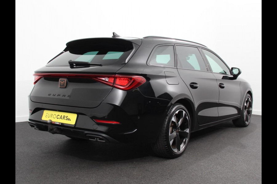 CUPRA Leon Sportstourer 1.5 eTSI Business Edition High Navigatie Apple Carplay/Android Auto Navigatie Adaptieve Cruise Control Camera Trekhaak met afneembare kogel Parkeersensor achter Stuur- en stoelverwarming