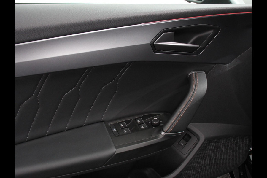 CUPRA Leon Sportstourer 1.5 eTSI Business Edition High Navigatie Apple Carplay/Android Auto Navigatie Adaptieve Cruise Control Camera Trekhaak met afneembare kogel Parkeersensor achter Stuur- en stoelverwarming