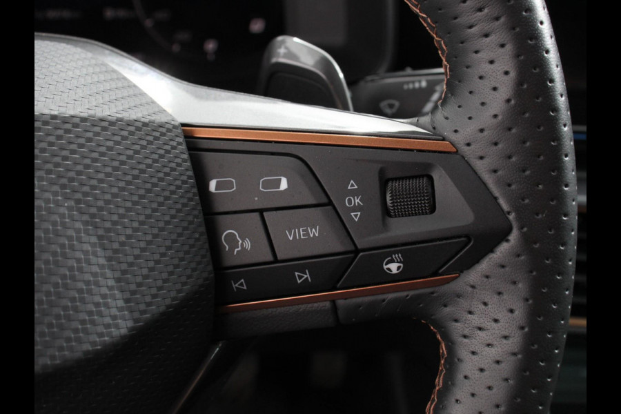 CUPRA Leon Sportstourer 1.5 eTSI Business Edition High Navigatie Apple Carplay/Android Auto Navigatie Adaptieve Cruise Control Camera Trekhaak met afneembare kogel Parkeersensor achter Stuur- en stoelverwarming