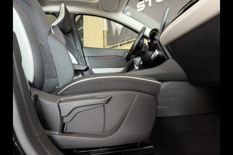 Renault Captur 1.3 TCe 155 Edition One | Groot Navi | Pano | Bose | 360 | Stoel & Stuur verwarming | 18" | 100% Dealer onderhouden!