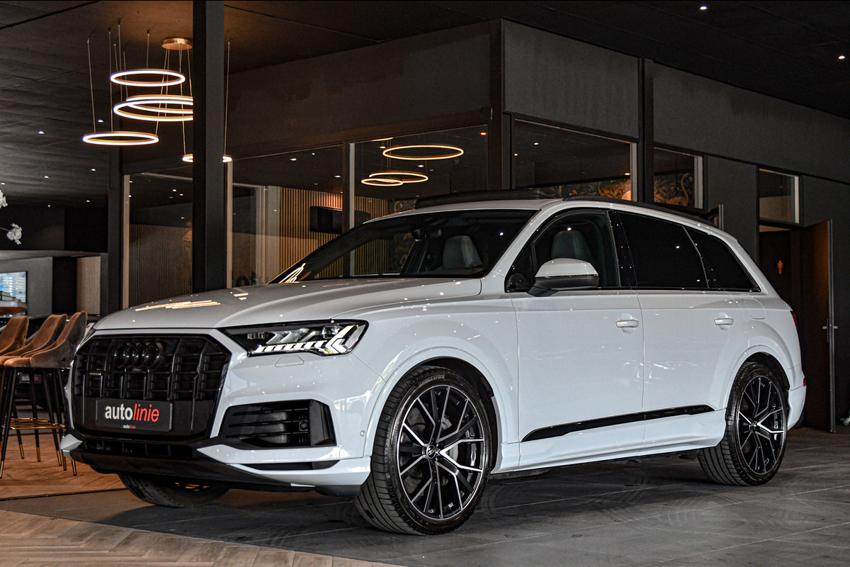 Audi Q7 55 TFSI e quattro S-Line, RS Stoelen, Pano, Luchtvering, B&O, 22", Matrix!