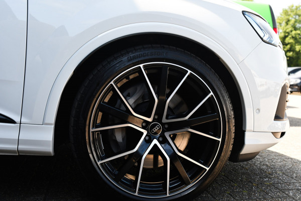 Audi Q7 55 TFSI e quattro S-Line, RS Stoelen, Pano, Luchtvering, B&O, 22", Matrix!