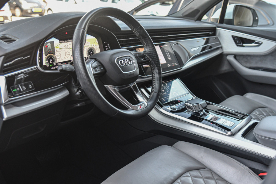 Audi Q7 55 TFSI e quattro S-Line, RS Stoelen, Pano, Luchtvering, B&O, 22", Matrix!