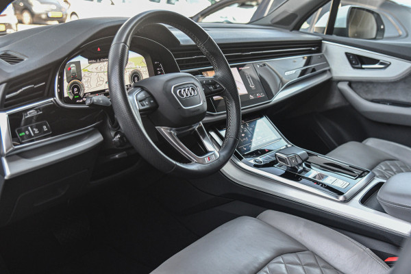 Audi Q7 55 TFSI e quattro S-Line, RS Stoelen, Pano, Luchtvering, B&O, 22", Matrix!