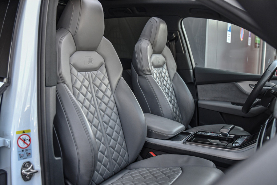 Audi Q7 55 TFSI e quattro S-Line, RS Stoelen, Pano, Luchtvering, B&O, 22", Matrix!