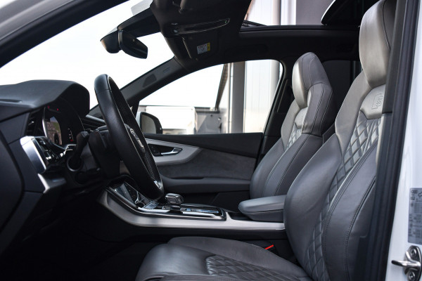 Audi Q7 55 TFSI e quattro S-Line, RS Stoelen, Pano, Luchtvering, B&O, 22", Matrix!