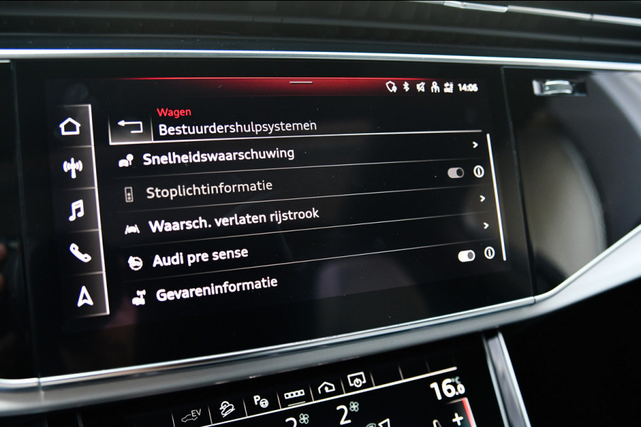 Audi Q7 55 TFSI e quattro S-Line, RS Stoelen, Pano, Luchtvering, B&O, 22", Matrix!