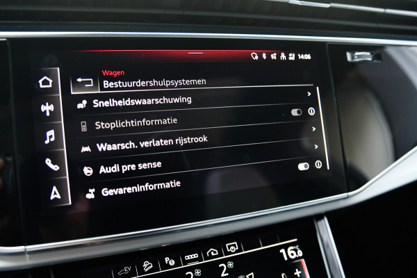 Audi Q7 55 TFSI e quattro S-Line, RS Stoelen, Pano, Luchtvering, B&O, 22", Matrix!