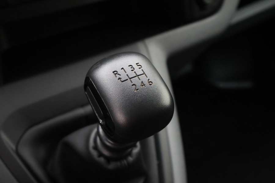 Peugeot Expert 1.5 BlueHDI 100 L2H1 Standard Premium 3-zits, Apple Carplay, Trekhaak, Cruise, PDC