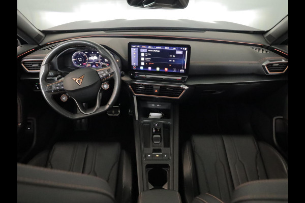 CUPRA Formentor 1.4 e-Hybrid VZ Copper Edition 245 pk | Schaalstoelen | SOH 93%| Panoramadak | Parkeersensoren (Park assist) | Achteruitrijcamera | Lederen bekleding | Stoelverwarming |