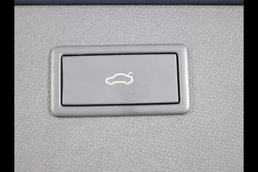 CUPRA Formentor 1.4 e-Hybrid VZ Copper Edition 245 pk | Schaalstoelen | SOH 93%| Panoramadak | Parkeersensoren (Park assist) | Achteruitrijcamera | Lederen bekleding | Stoelverwarming |