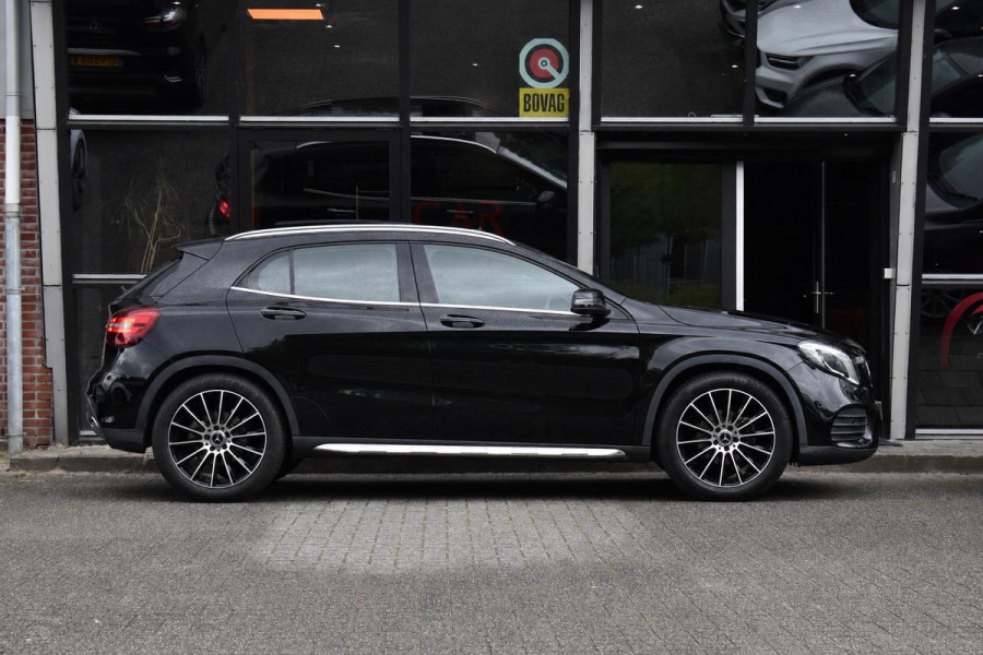 Mercedes-Benz GLA 180 Business Solution AMG Pano Keyless Camera
