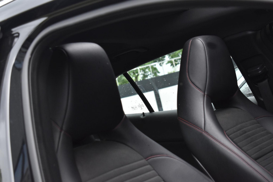 Mercedes-Benz GLA 180 Business Solution AMG Pano Keyless Camera