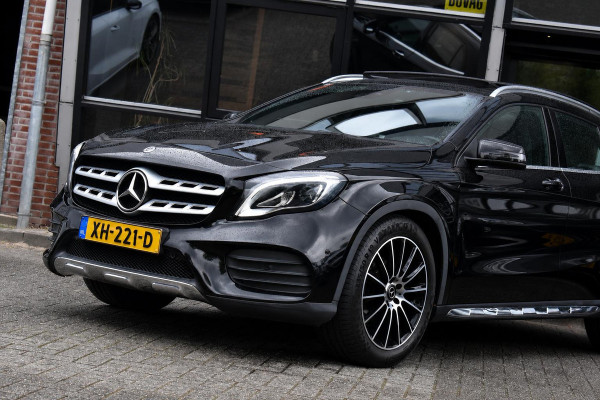 Mercedes-Benz GLA 180 Business Solution AMG Pano Keyless Camera