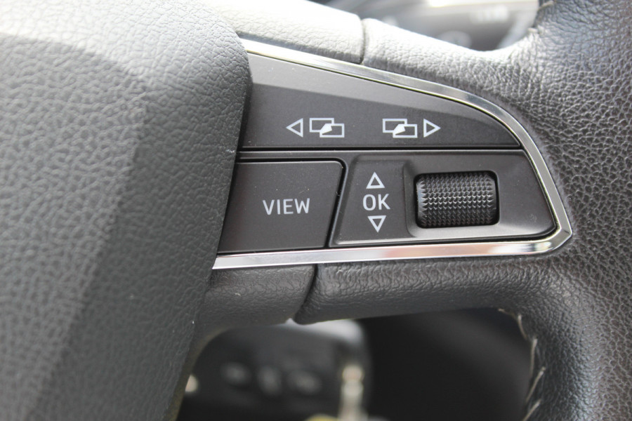 Seat Arona 1.0-115pk TSI Style Business Intense AUTOMAAT ! Gun u het comfort van een automaat ! Volautm. airco dual, stoelverwarming, cruise control, LM wielen, metallic lak