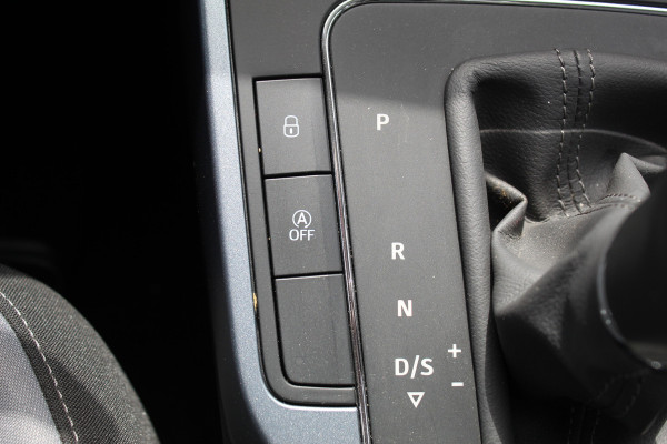 Seat Arona 1.0-115pk TSI Style Business Intense AUTOMAAT ! Gun u het comfort van een automaat ! Volautm. airco dual, stoelverwarming, cruise control, LM wielen, metallic lak