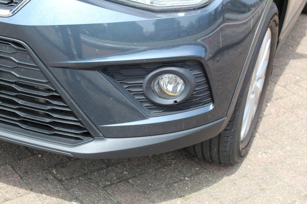Seat Arona 1.0-115pk TSI Style Business Intense AUTOMAAT ! Gun u het comfort van een automaat ! Volautm. airco dual, stoelverwarming, cruise control, LM wielen, metallic lak