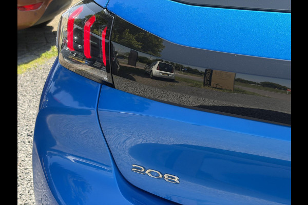 Peugeot 208 1.2 PureTech Allure Carplay,Camera,6 Bak,Stoelverw-Koeling,D-riem vv in 2025,Pdc,Clima,Cruise,Lm velgen,N.A.P,Rijstrooksensor,Nieuwe Apk bij Aflevering