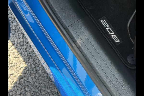 Peugeot 208 1.2 PureTech Allure Carplay,Camera,6 Bak,Stoelverw-Koeling,D-riem vv in 2025,Pdc,Clima,Cruise,Lm velgen,N.A.P,Rijstrooksensor,Nieuwe Apk bij Aflevering