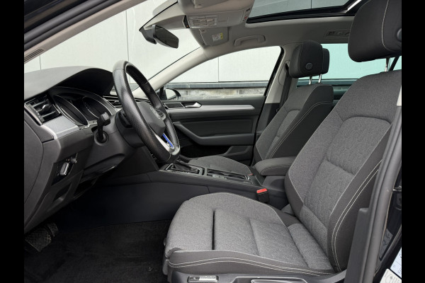 Volkswagen Passat Variant 1.4 TSI PHEV GTE Business | Pano | Elek. Trekhaak | Head-Up | Carplay | LED | Camera | Navi