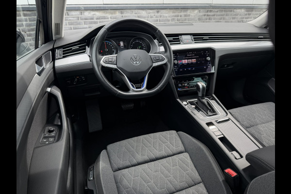 Volkswagen Passat Variant 1.4 TSI PHEV GTE Business | Pano | Elek. Trekhaak | Head-Up | Carplay | LED | Camera | Navi