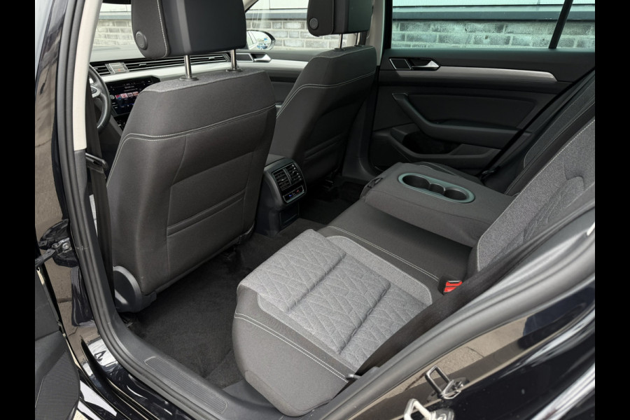 Volkswagen Passat Variant 1.4 TSI PHEV GTE Business | Pano | Elek. Trekhaak | Head-Up | Carplay | LED | Camera | Navi