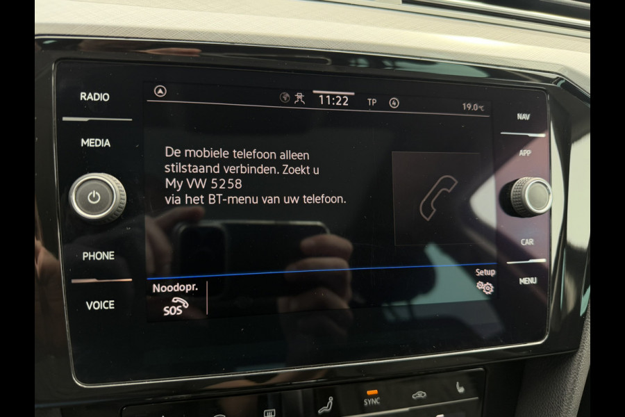 Volkswagen Passat Variant 1.4 TSI PHEV GTE Business | Pano | Elek. Trekhaak | Head-Up | Carplay | LED | Camera | Navi