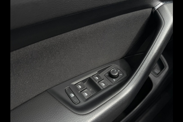 Volkswagen Passat Variant 1.4 TSI PHEV GTE Business | Pano | Elek. Trekhaak | Head-Up | Carplay | LED | Camera | Navi