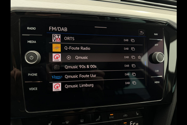 Volkswagen Passat Variant 1.4 TSI PHEV GTE Business | Pano | Elek. Trekhaak | Head-Up | Carplay | LED | Camera | Navi
