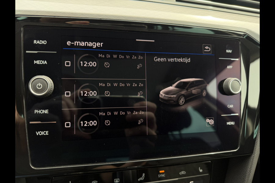 Volkswagen Passat Variant 1.4 TSI PHEV GTE Business | Pano | Elek. Trekhaak | Head-Up | Carplay | LED | Camera | Navi