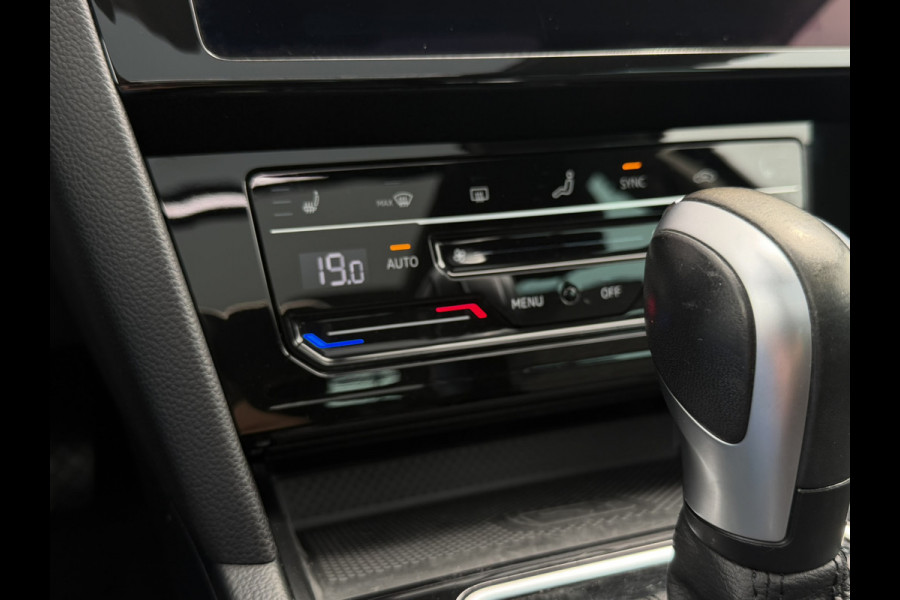 Volkswagen Passat Variant 1.4 TSI PHEV GTE Business | Pano | Elek. Trekhaak | Head-Up | Carplay | LED | Camera | Navi