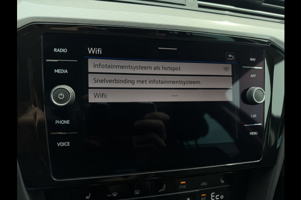 Volkswagen Passat Variant 1.4 TSI PHEV GTE Business | Pano | Elek. Trekhaak | Head-Up | Carplay | LED | Camera | Navi